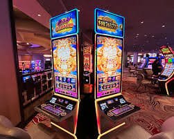 Người dùng Việt Nam trải nghiệm live casino và cá cược thể thao trên ứng dụng hh88